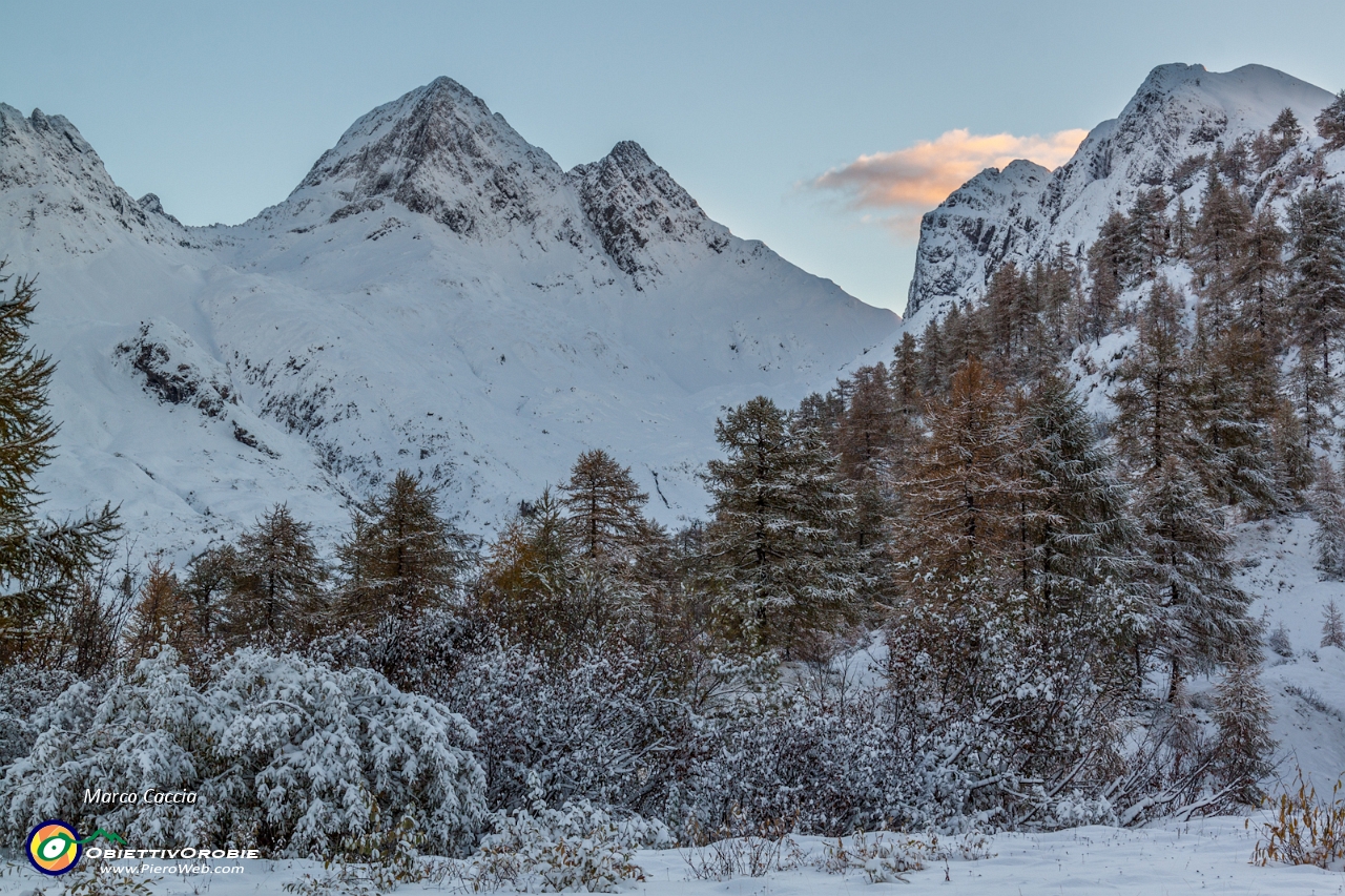 La prima neve autunnale al Calvi-17.JPG